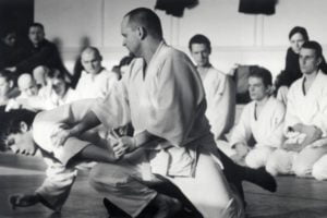 aikido-poznan-sensei-marian-wisniewski-poznan-2002-04